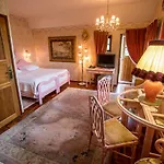 فندق Park 4*
